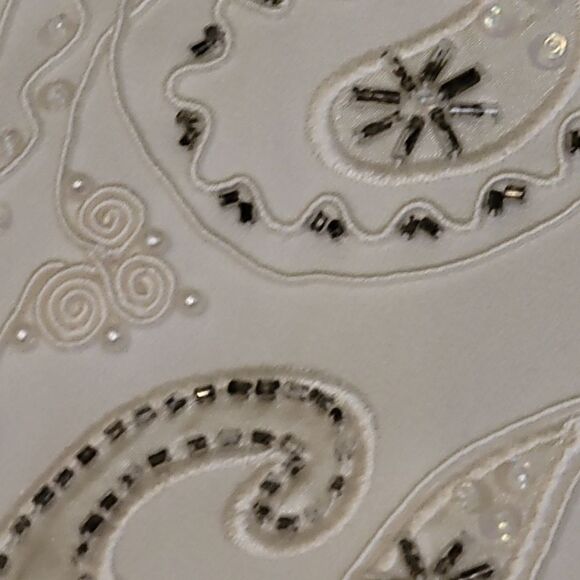 #164  R&M RICHARDS By KAREN WONG, IVORY EMBROIDERED JACKET& LONG SKIRT.Sz.12 - Picture 13 of 15